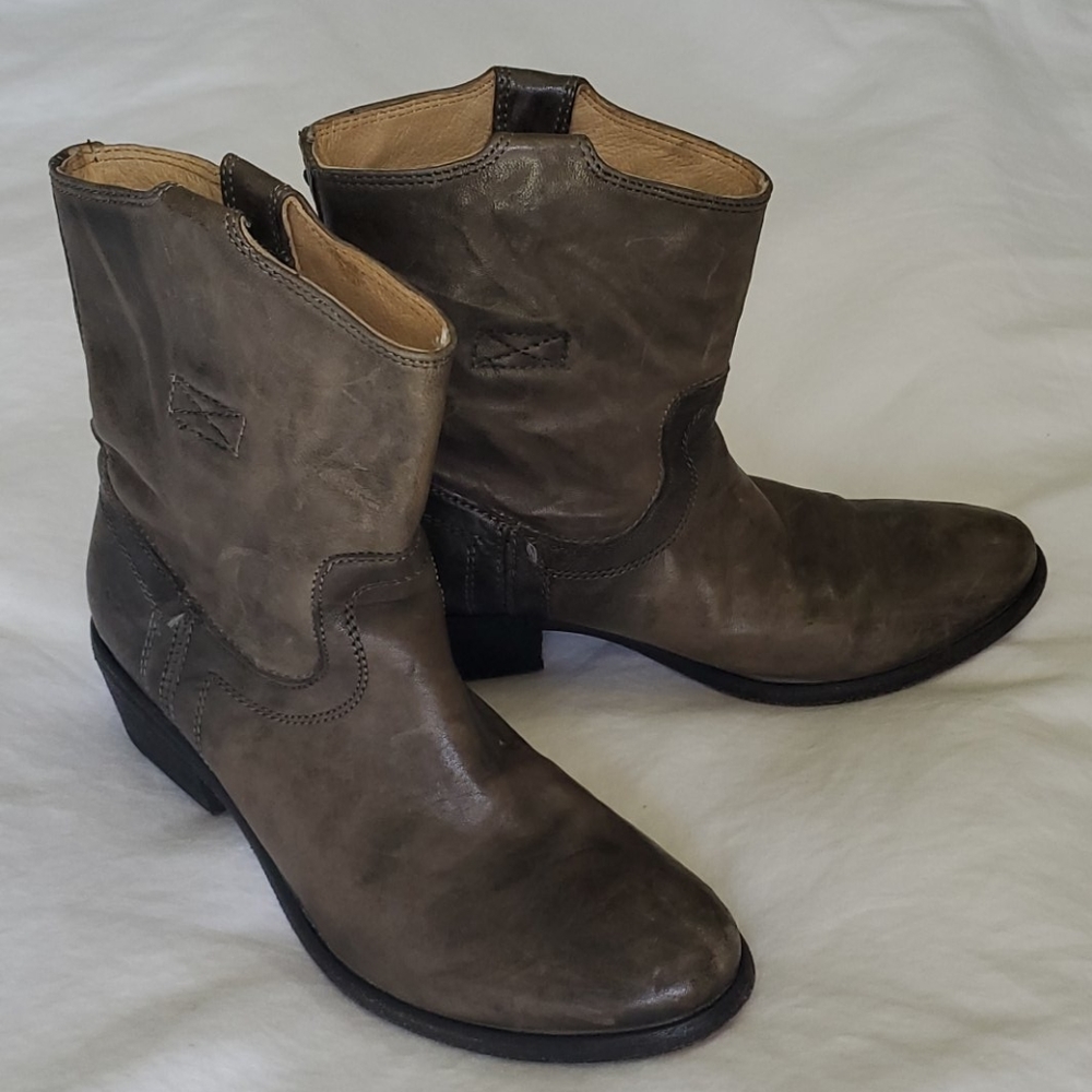 Frye booties size 6 B